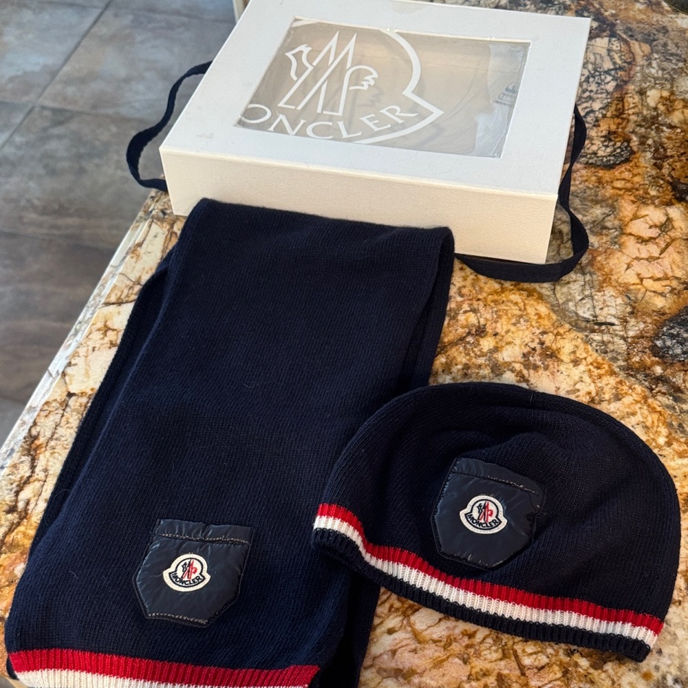 Kids Moncler Navy Hat and Scarf Set with Red and White Trim Size Large